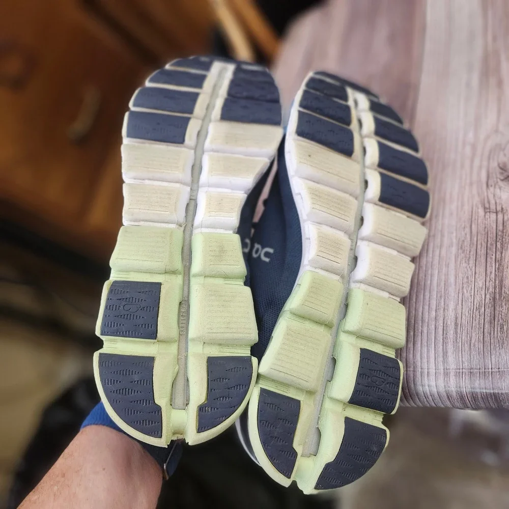 On Running Cloudflow  Mens 10 Navy Blue Lime Green Road Shoes Activewear‎ Sporty